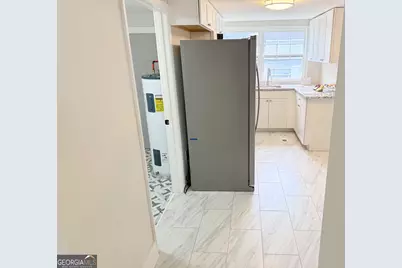 737 E 37th Street, Savannah, GA 31401 - Photo 17