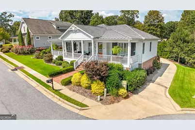 135 Village Drive, Clarkesville, GA 30523 - Photo 9