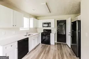 7282 Williamsburg Dr, Riverdale, GA 30274 - Photo 7