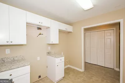 1269 Creekview Circle, Riverdale, GA 30296 - Photo 7