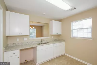 1269 Creekview Circle, Riverdale, GA 30296 - Photo 5