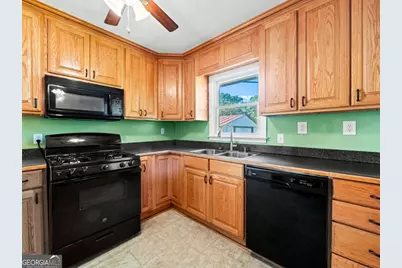 372 Hilltop Way, Toccoa, GA 30577 - Photo 9