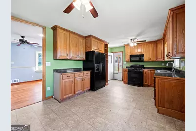 372 Hilltop Way, Toccoa, GA 30577 - Photo 7