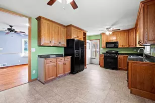 372 Hilltop Way, Toccoa, GA 30577 - Photo 7