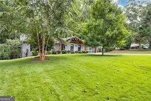 225 Jayne Ellen Way, Alpharetta, GA 30009 - Photo 3