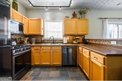 1431 Bay Overlook Drive, Woodstock, GA 30188 - Photo 11