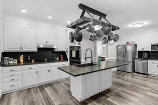 967 Five Pts Rd, Barnesville, GA 30204 - Photo 17