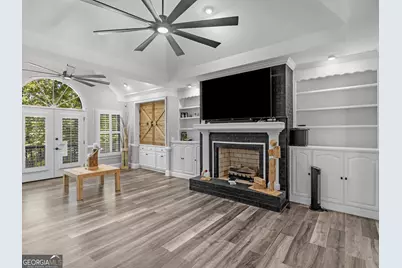 967 Five Points Road, Barnesville, GA 30204 - Photo 15