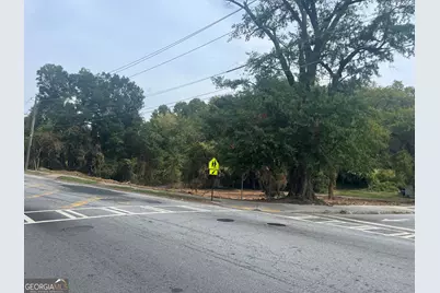 82 W Lake Avenue SW, Atlanta, GA 30314 - Photo 1