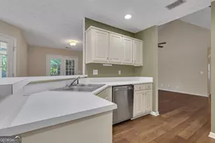 8 Shadowwood Dr, Newnan, GA 30265 - Photo 15