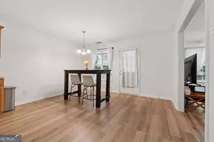 5425 Belvedere St, Cumming, GA 30041 - Photo 9