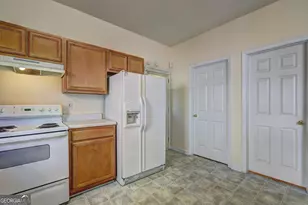 6716 Teresa Ln, Rex, GA 30273 - Photo 15