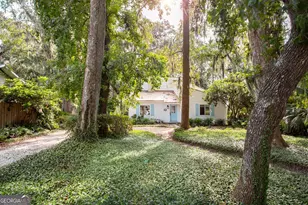 241 Satilla Dr, Brunswick, GA 31523 - Photo 3