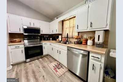 1372 Sir Knights Way, Lawrenceville, GA 30045 - Photo 13