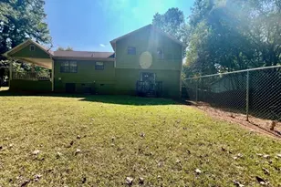 1372 Sir Knights Way, Lawrenceville, GA 30045 - Photo 35