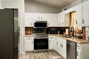 1372 Sir Knights Way, Lawrenceville, GA 30045 - Photo 15