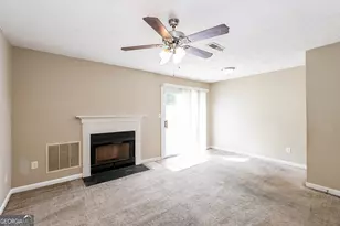 1687 Hunting Creek Dr, Conyers, GA 30013 - Photo 3