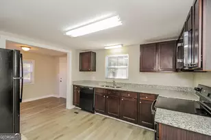 667 Mitchell Dr, Marietta, GA 30066 - Photo 9