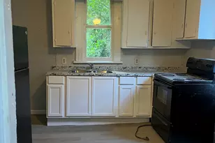 92 Woodlawn Ave, Winder, GA 30680 - Photo 13