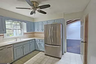 2386 Country Club Dr SE, Conyers, GA 30013 - Photo 5