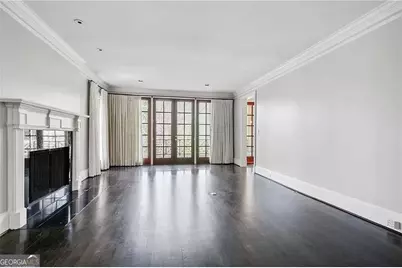 460 Ivy Park Lane NE, Atlanta, GA 30342 - Photo 9