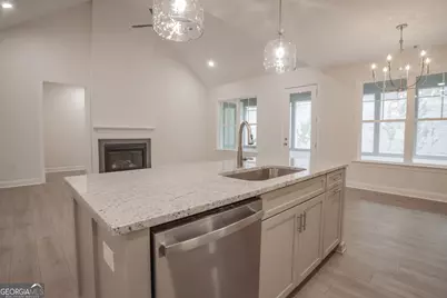 390 Maple View Drive, Carrollton, GA 30117 - Photo 5