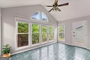 1115 Canyon Point Cir, Roswell, GA 30076 - Photo 9