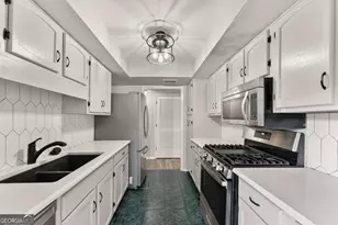 1115 Canyon Point Cir, Roswell, GA 30076 - Photo 1