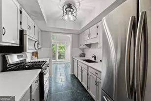 1115 Canyon Point Cir, Roswell, GA 30076 - Photo 11