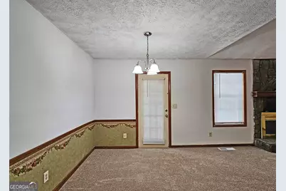 2107 Bedford Court, Lithonia, GA 30058 - Photo 7