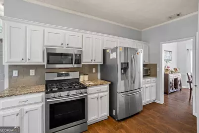 902 Heartwood Circle, Lawrenceville, GA 30043 - Photo 11