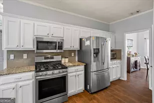 902 Heartwood Cir, Lawrenceville, GA 30043 - Photo 11