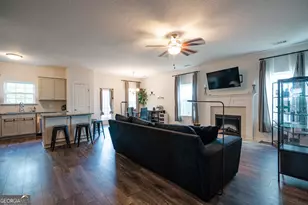 426 Brightleaf Cir, Hinesville, GA 31313 - Photo 11