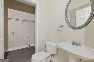 3135 Washington Rd, East Point, GA 30344 - Photo 15