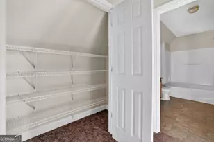 3135 Washington Rd, East Point, GA 30344 - Photo 27