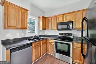 3135 Washington Rd, East Point, GA 30344 - Photo 13