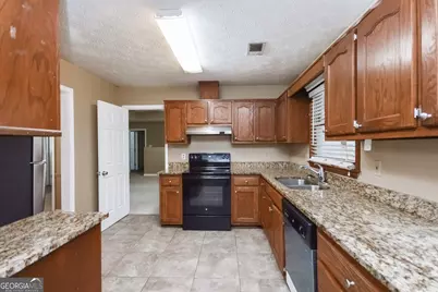 2451 Sherrie Lane SW, Conyers, GA 30094 - Photo 7