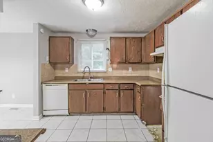 1379 Robin Hill Dr, Norcross, GA 30093 - Photo 5