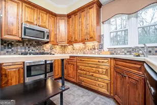 391 Foggy Bottom Dr, Carrollton, GA 30116 - Photo 11