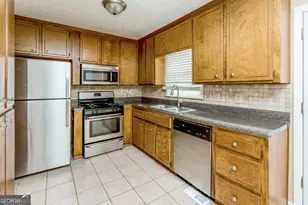 5851 Taylor Creek Dr, Canton, GA 30115 - Photo 5