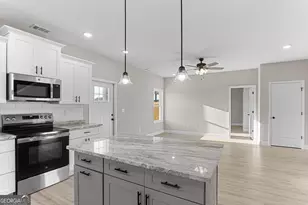 238 Beau Claire Cir, Byron, GA 31008 - Photo 13