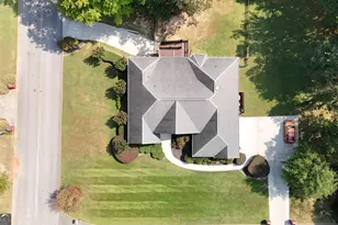 201 E Tennant Cir, Chickamauga, GA 30707 - Photo 1