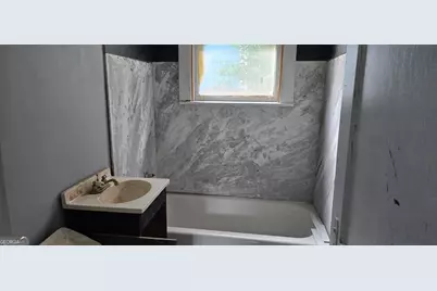 1307 E 42nd Street, Savannah, GA 31404 - Photo 7