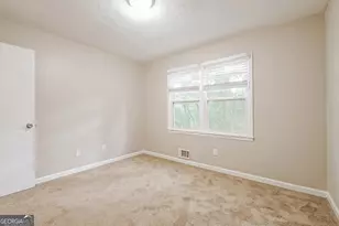 916 Betty Ct NW, Conyers, GA 30012 - Photo 15