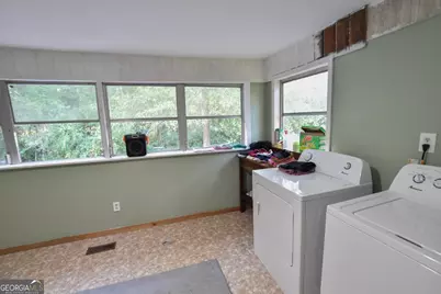 908 E McCarty Street, Sandersville, GA 31082 - Photo 17