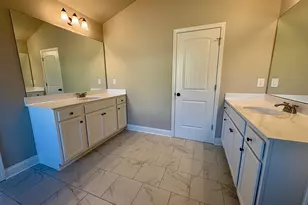 996 Lakeview Oaks Ct, Grayson, GA 30017 - Photo 29