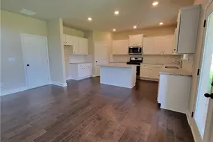 996 Lakeview Oaks Ct, Grayson, GA 30017 - Photo 11