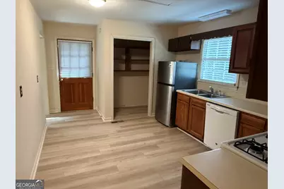 1832 SW King George Lane SW, Atlanta, GA 30331 - Photo 9