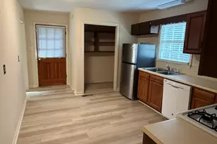 1832 SW King George Ln SW, Atlanta, GA 30331 - Photo 9