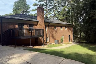 1832 SW King George Ln SW, Atlanta, GA 30331 - Photo 3